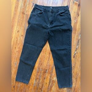 BDG black Mom jeans, size 32